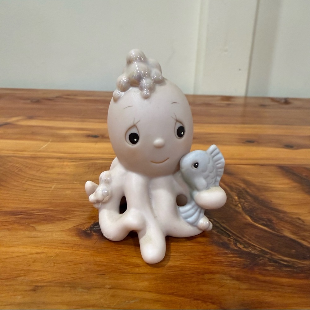 Vintage 1992 Precious Moments "I Only Have Arms for You" Figurine